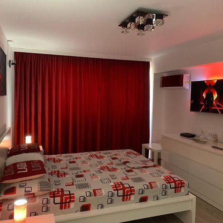 Mery Apartment Галац Экстерьер фото