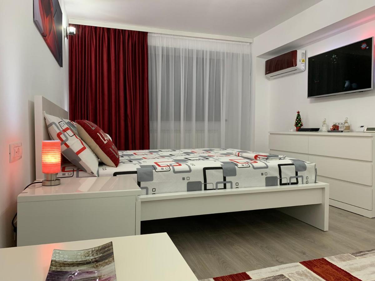 Mery Apartment Галац Экстерьер фото