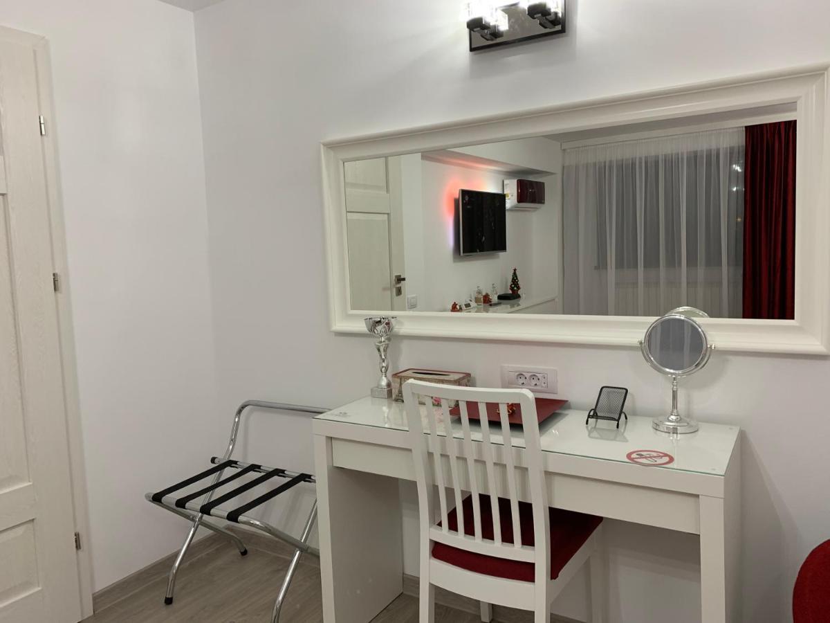 Mery Apartment Галац Экстерьер фото