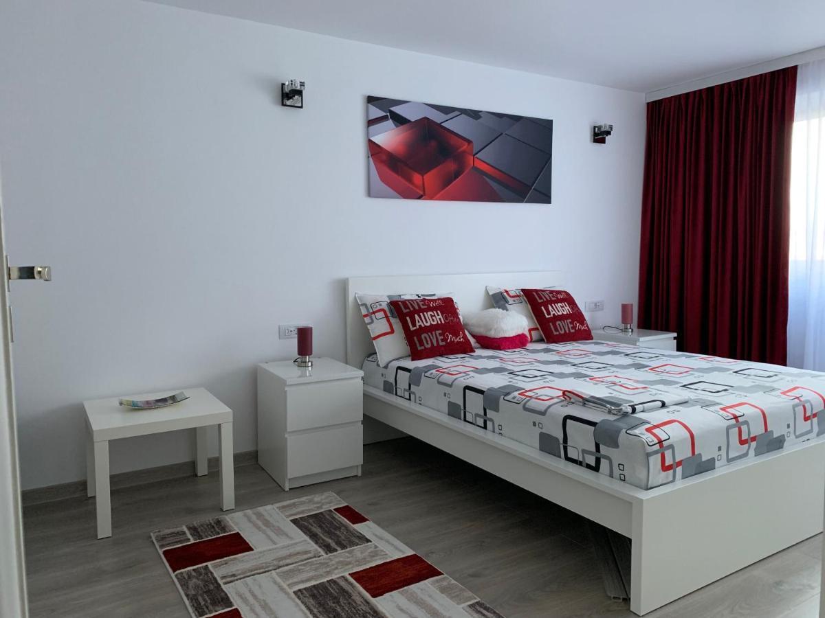 Mery Apartment Галац Экстерьер фото