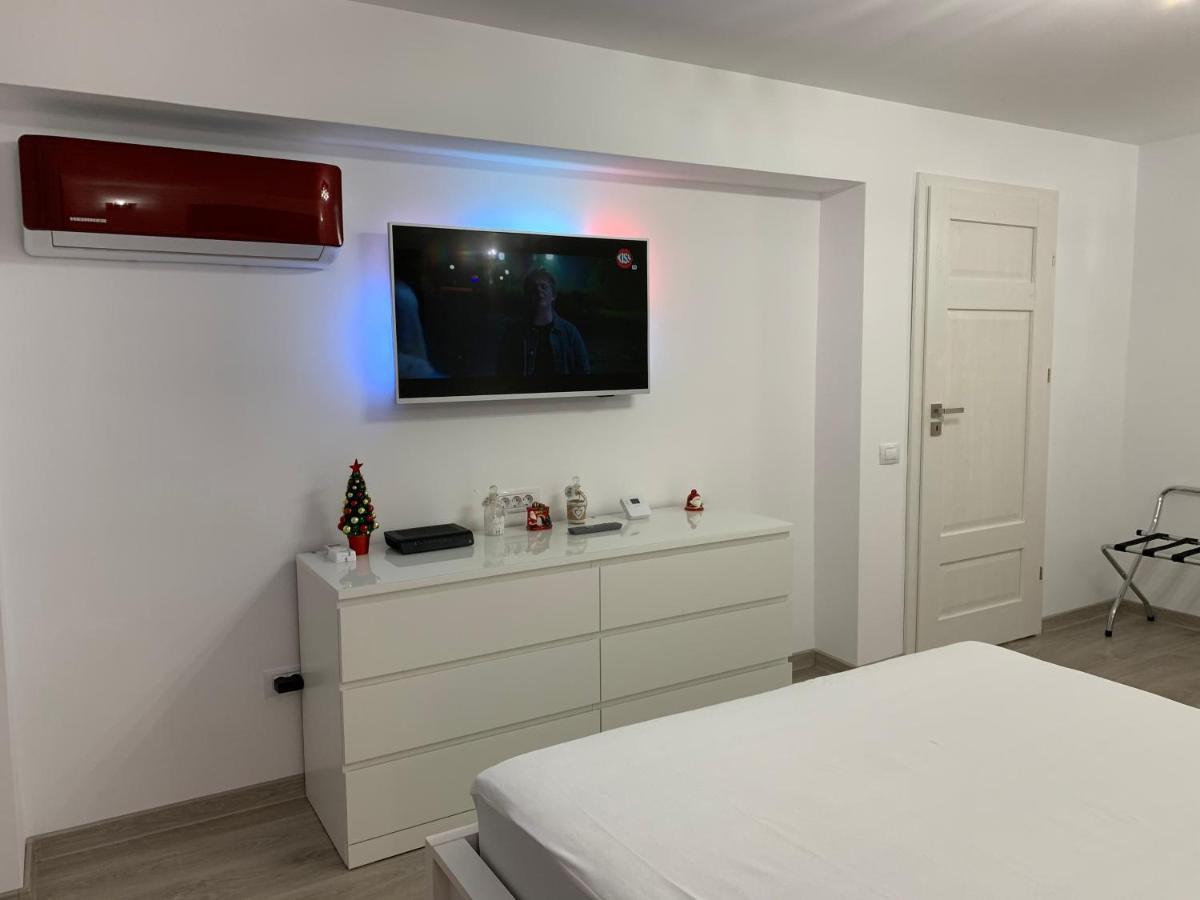 Mery Apartment Галац Экстерьер фото